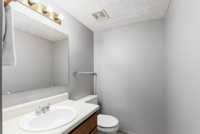 881 Upholland Lane, 20B, Columbus, OH 43085