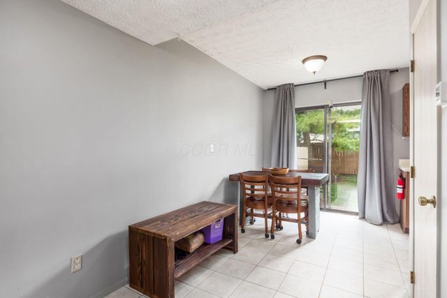 881 Upholland Lane, 20B, Columbus, OH 43085