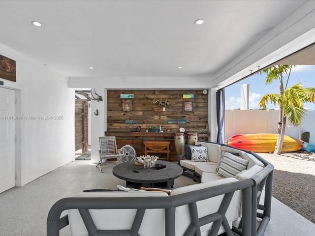 117 La Paloma Rd, Key Largo, FL 33037