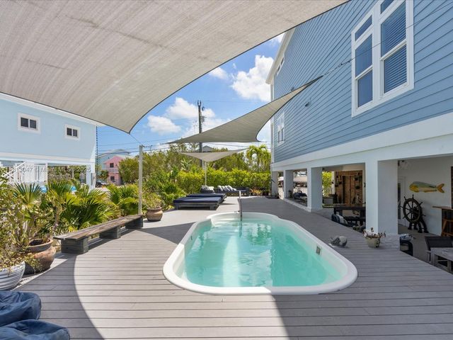 117 La Paloma Rd, Key Largo, FL 33037