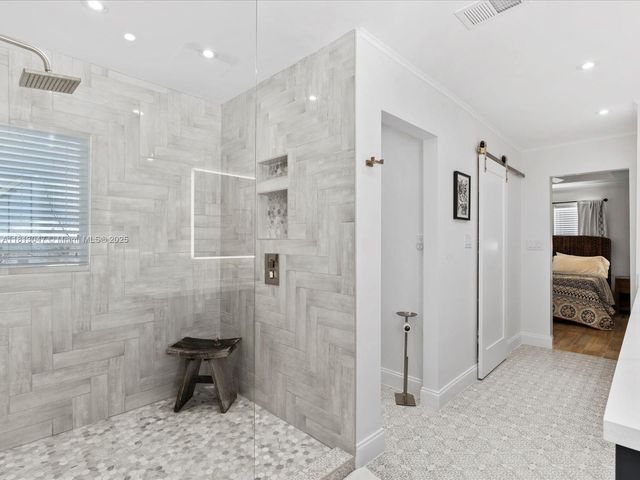 117 La Paloma Rd, Key Largo, FL 33037