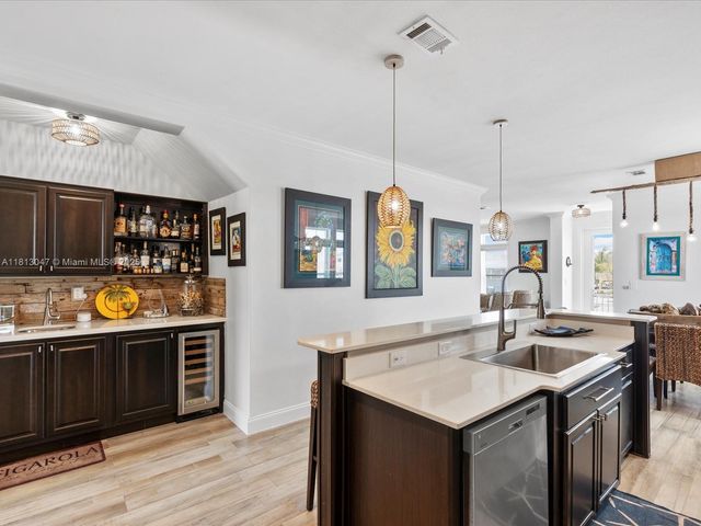 117 La Paloma Rd, Key Largo, FL 33037