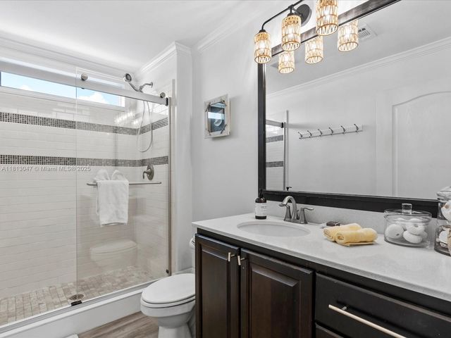 117 La Paloma Rd, Key Largo, FL 33037