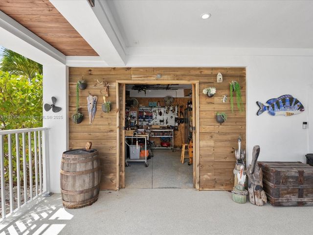 117 La Paloma Rd, Key Largo, FL 33037