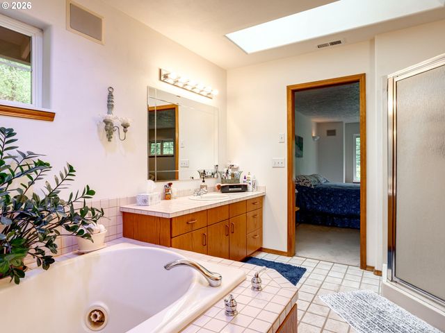 315 Ne 353RD Ave, Washougal, WA 98671
