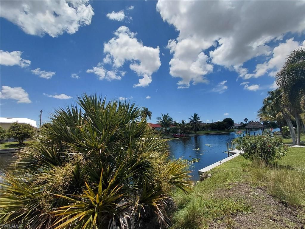 134 SW 31st TER, CAPE CORAL, FL 33914 — photo 2