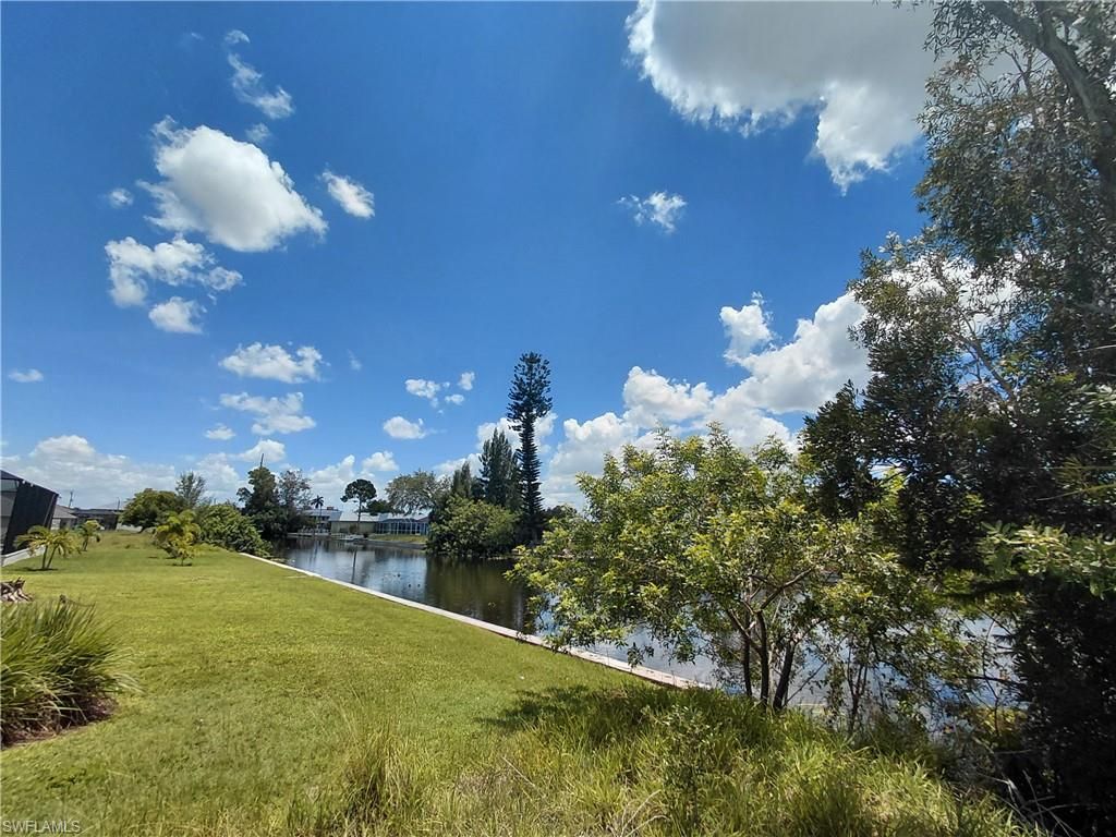 134 SW 31st TER, CAPE CORAL, FL 33914 — photo 4