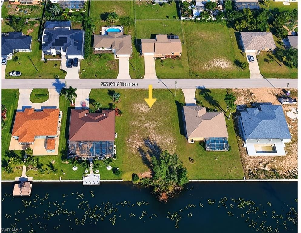 Image 6 of property listing at 134 SW 31st TER, Cape Coral, FL 33914