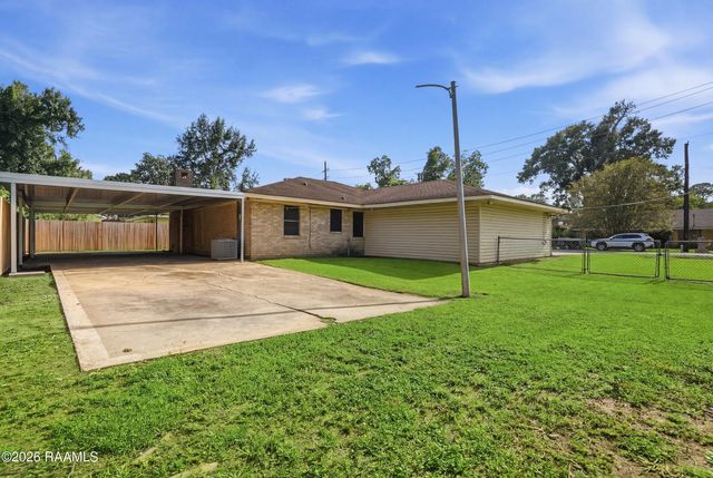 132 Tournoir Street, Lafayette, LA 70506