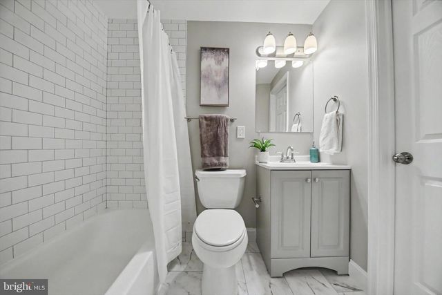 3506 CLIPPER RD, Baltimore, MD 21211