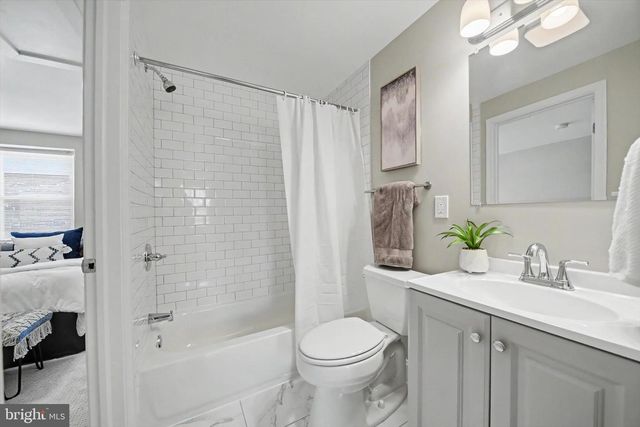 3506 CLIPPER RD, Baltimore, MD 21211