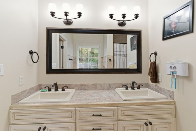 5 Cimarron Dr., Hattiesburg, MS 39402