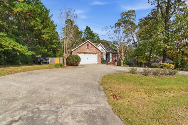 5 Cimarron Dr., Hattiesburg, MS 39402