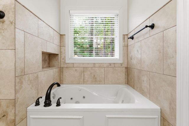 5 Cimarron Dr., Hattiesburg, MS 39402