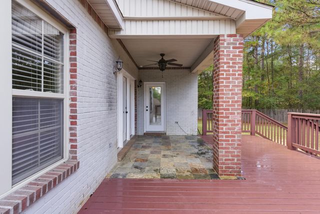 5 Cimarron Dr., Hattiesburg, MS 39402