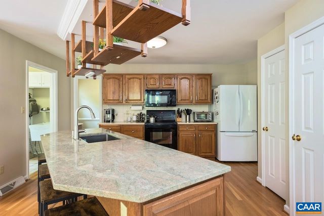 168 LAKELAND LN, Faber, VA 22938