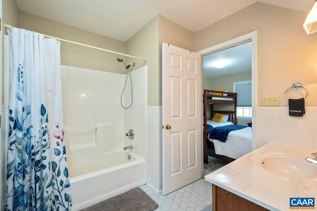 168 LAKELAND LN, Faber, VA 22938