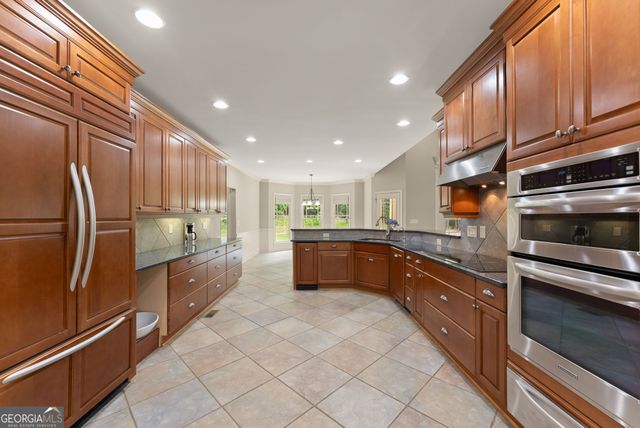 1178 Antrim Glen Drive, Hoschton, GA 30548