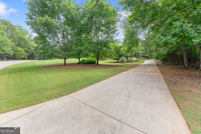 1178 Antrim Glen Drive, Hoschton, GA 30548