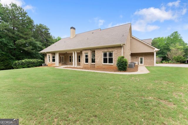 1178 Antrim Glen Drive, Hoschton, GA 30548