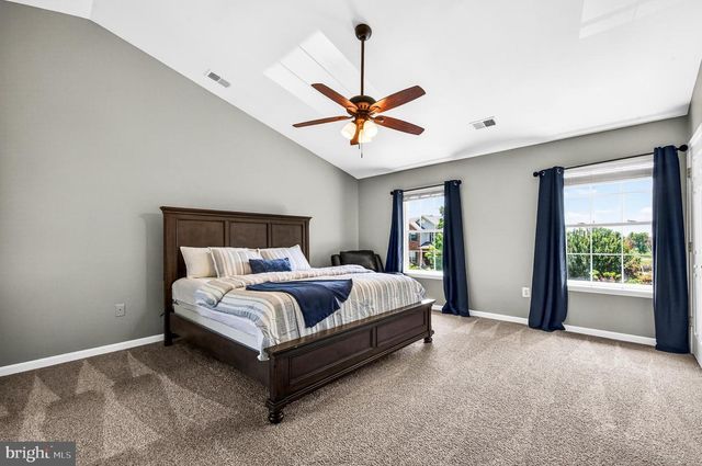 413 CROSMAN CT, Purcellville, VA 20132