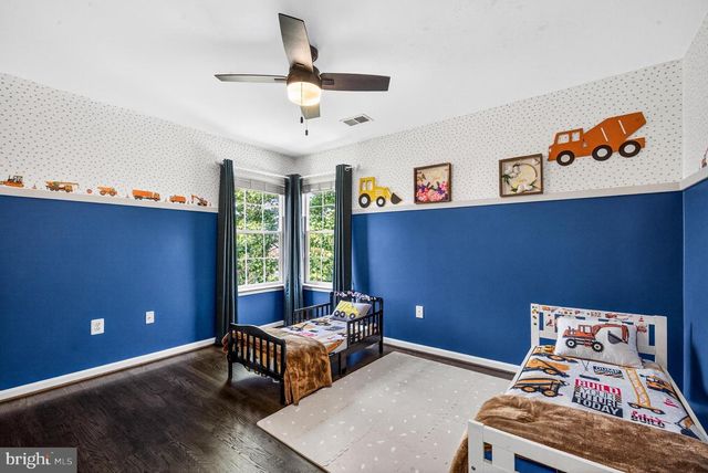 413 CROSMAN CT, Purcellville, VA 20132