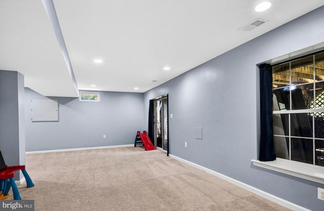 413 CROSMAN CT, Purcellville, VA 20132