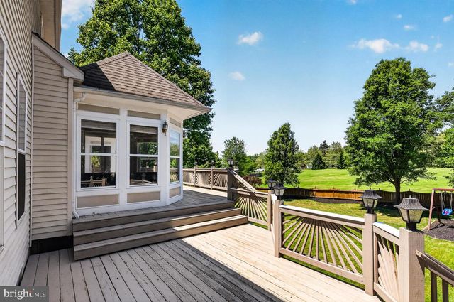 413 CROSMAN CT, Purcellville, VA 20132