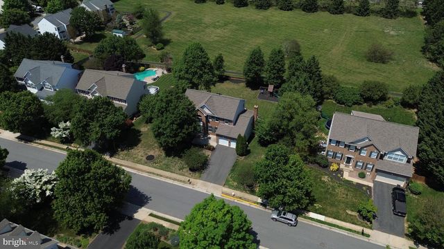 413 CROSMAN CT, Purcellville, VA 20132
