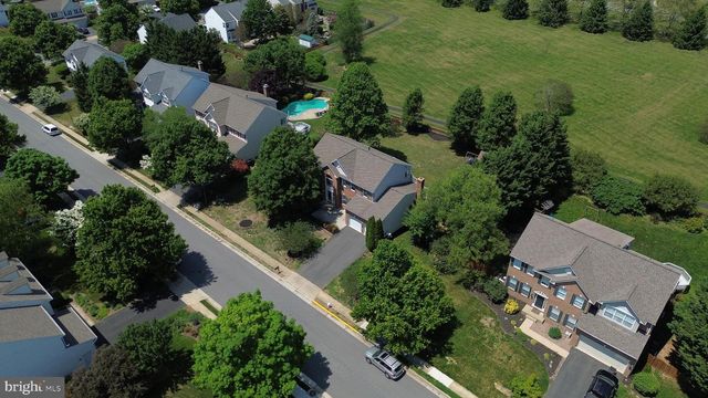 413 CROSMAN CT, Purcellville, VA 20132