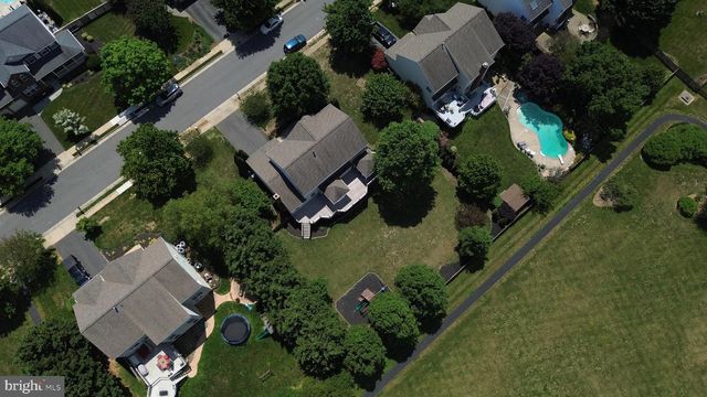 413 CROSMAN CT, Purcellville, VA 20132