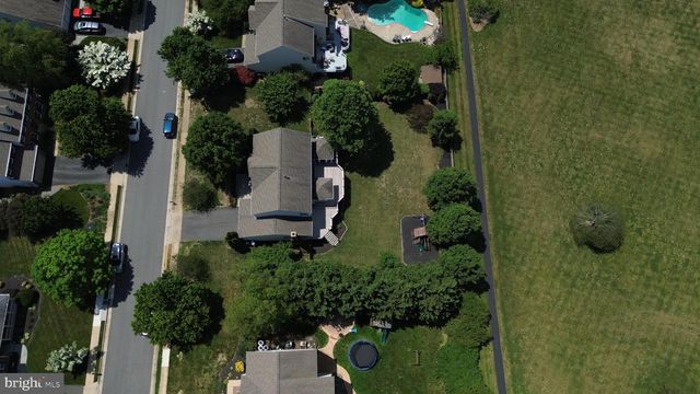 413 CROSMAN CT, Purcellville, VA 20132