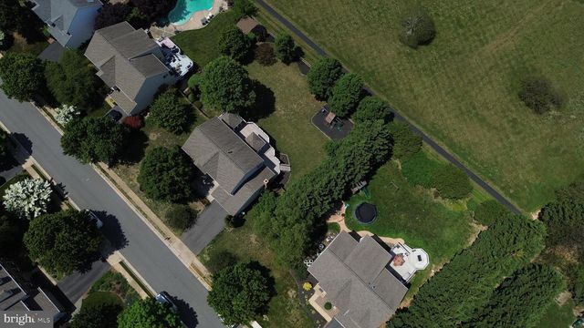 413 CROSMAN CT, Purcellville, VA 20132