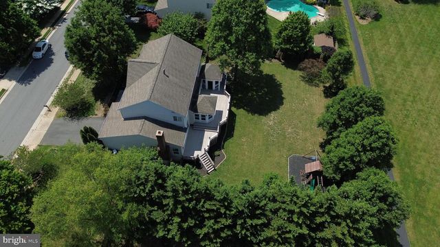 413 CROSMAN CT, Purcellville, VA 20132