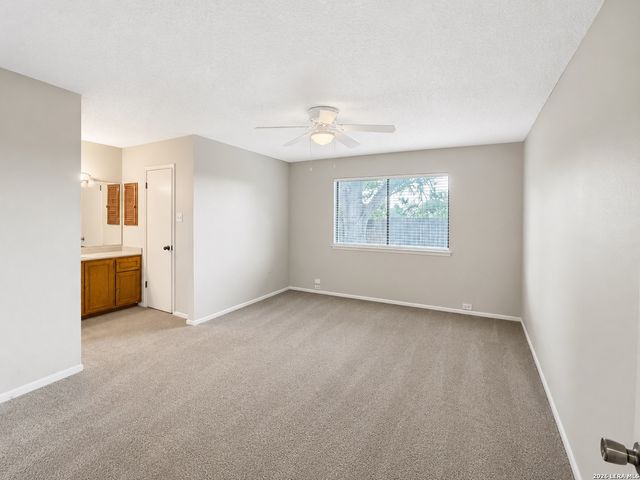16606 MARTINS FERRY ST, San Antonio, TX 78247