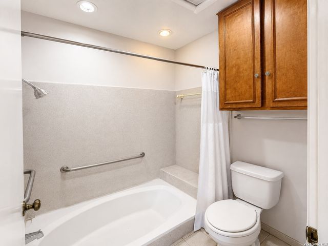16606 MARTINS FERRY ST, San Antonio, TX 78247