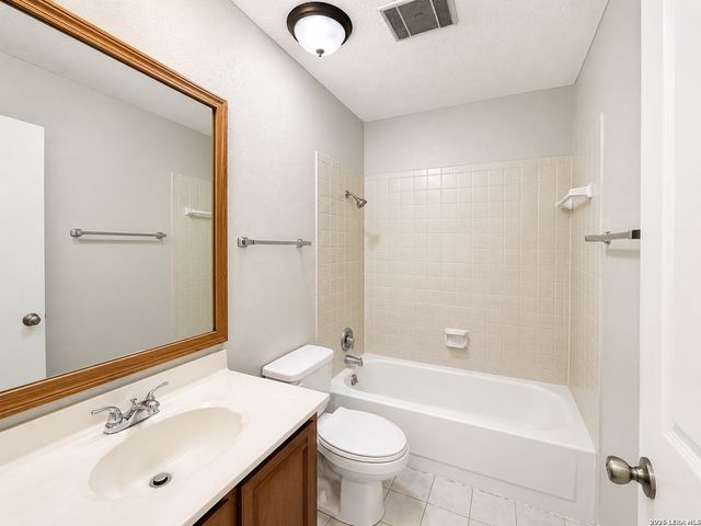 16606 MARTINS FERRY ST, San Antonio, TX 78247