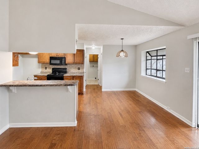 16606 MARTINS FERRY ST, San Antonio, TX 78247