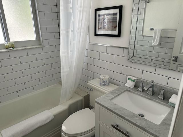 1258 Beach Road 5, Singer Island, FL 33404