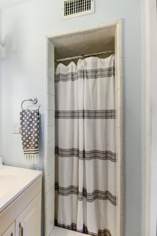 4231 Marshall Ave, Carmichael, CA 95608