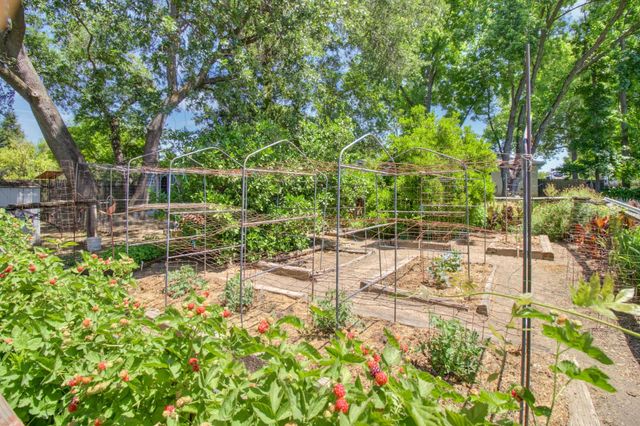 4231 Marshall Ave, Carmichael, CA 95608