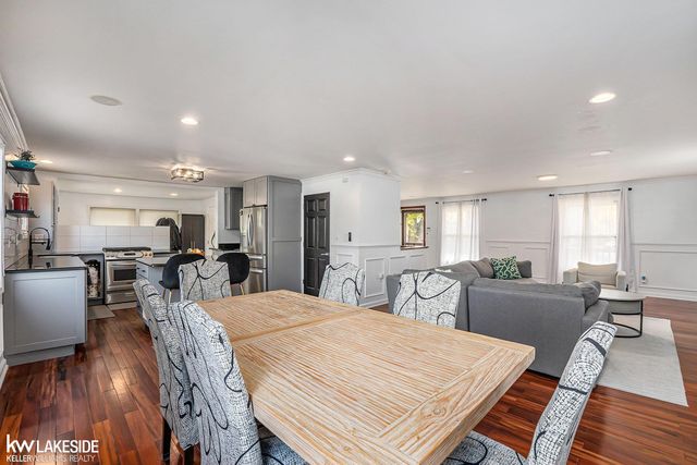 1322 Catalpa Drive, Berkley, MI 48072