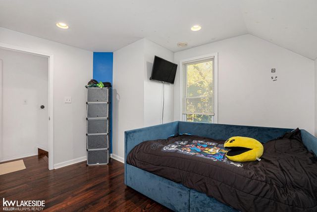 1322 Catalpa Drive, Berkley, MI 48072