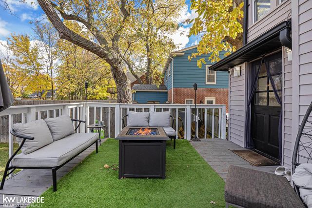 1322 Catalpa Drive, Berkley, MI 48072