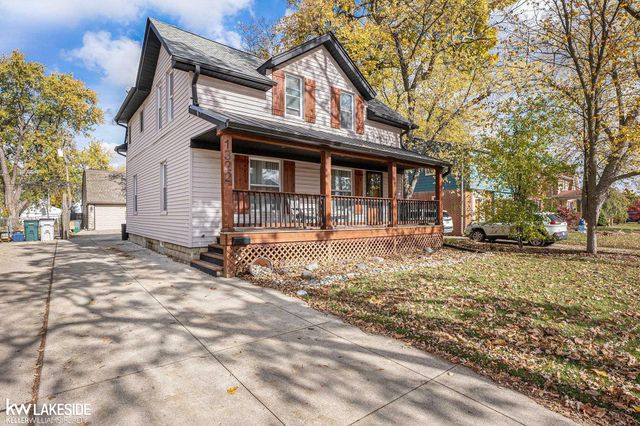 1322 Catalpa Drive, Berkley, MI 48072