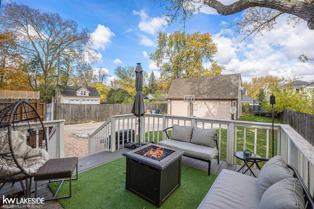 1322 Catalpa Drive, Berkley, MI 48072