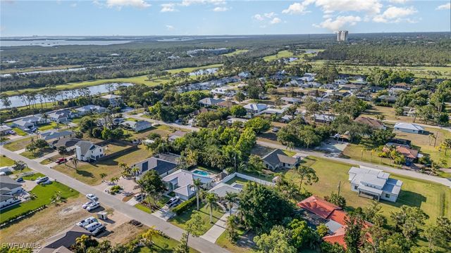 4618 Sierra LN, Bonita Springs, FL 34134