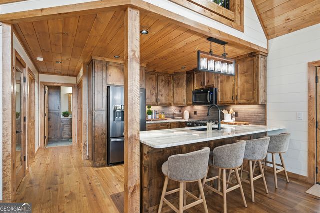 345 Big Oak Lane, Blue Ridge, GA 30513