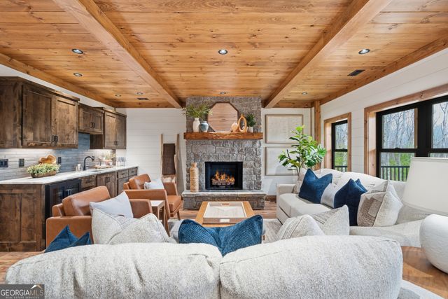 345 Big Oak Lane, Blue Ridge, GA 30513