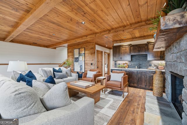 345 Big Oak Lane, Blue Ridge, GA 30513